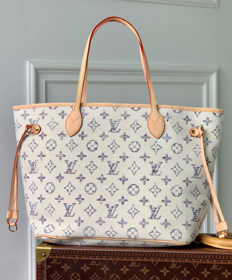 Louis Vuitton Neverfull MM M24905 Cream